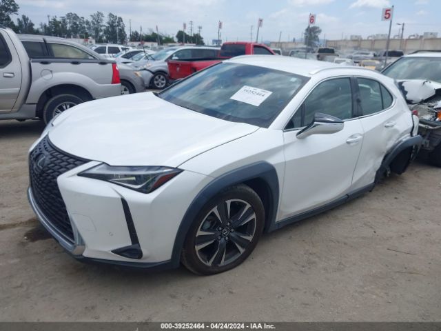 JTHX3JBH5M2041960 Lexus UX 200