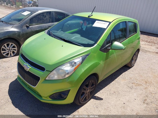 Chevrolet Spark 1lt Auto 2014 KL8CD6S99EC500477 Image 2