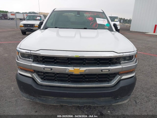 Chevrolet Silverado 1500 Wt 2018 1GCPCNEC7JF241431 Image 11