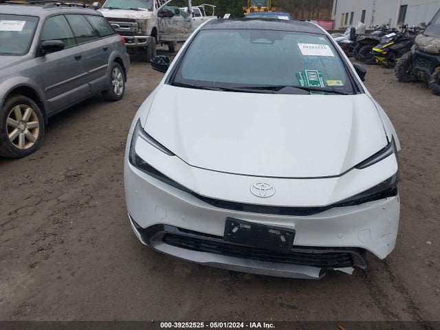 Toyota Prius Limited Awd-e 2024 JTDADABUXR3010898 Image 12