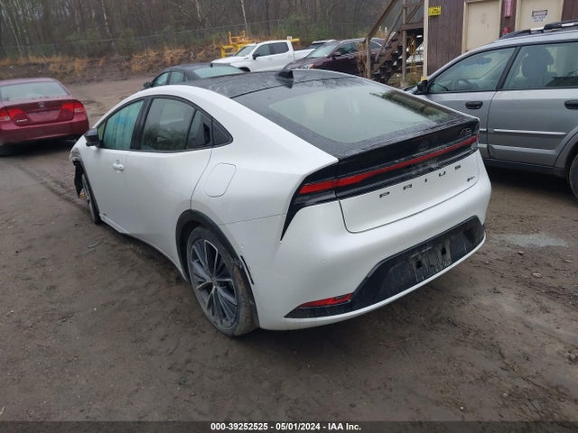 Toyota Prius Limited Awd-e 2024 JTDADABUXR3010898 Image 3