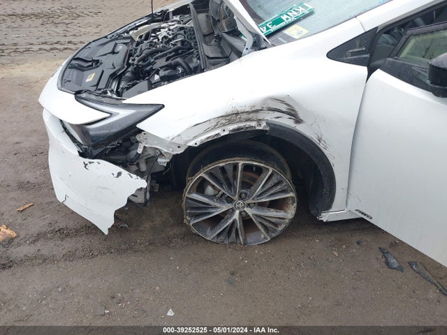 Toyota Prius Limited Awd-e 2024 JTDADABUXR3010898 Image 6