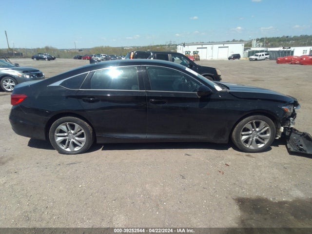 Honda ACCORD LX 2018 1HGCV1F13JA114365 Image 13