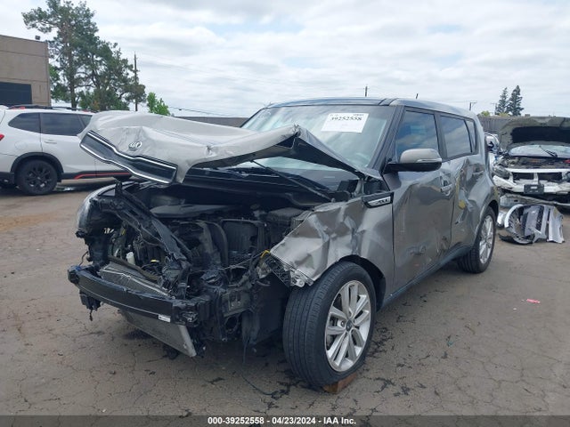 KIA SOUL + 2018 KNDJP3A52J7602032 Image 2