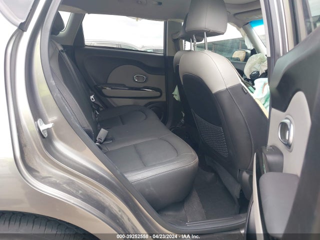 KIA SOUL + 2018 KNDJP3A52J7602032 Image 8