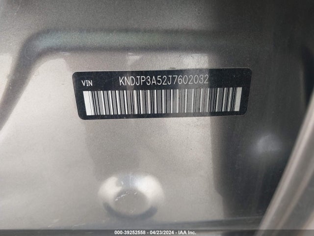 KIA SOUL + 2018 KNDJP3A52J7602032 Image 9