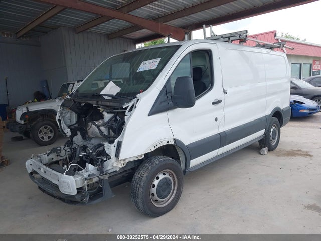 Ford Transit-250 2015 1FTNR1ZM4FKA75837 Image 2