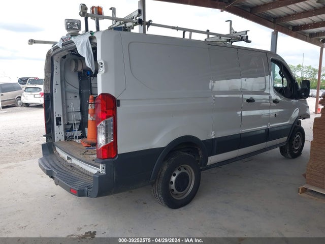 Ford Transit-250 2015 1FTNR1ZM4FKA75837 Image 4