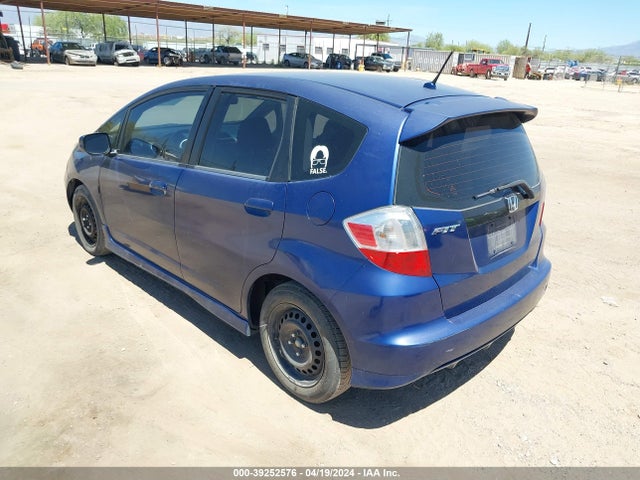 2011 Honda Fit Sport მანქანა იყიდება აუქციონზე, vin: JHMGE8H5XBC012347, აუქციონის ნომერი: 39252576