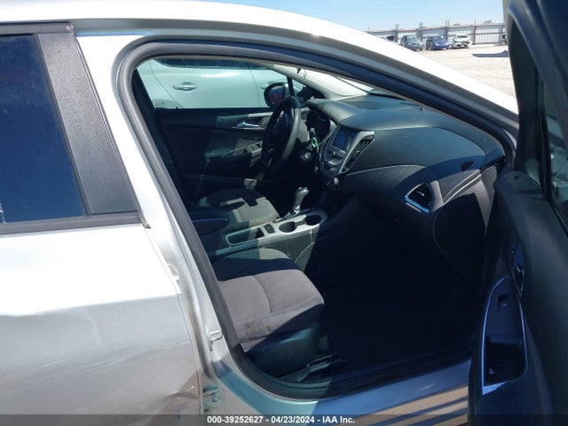 Chevrolet Cruze Ls Auto 2018 1G1BC5SM5J7163970 Image 5