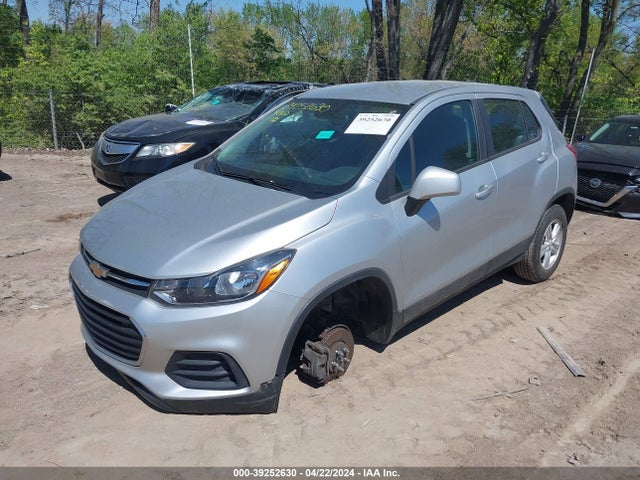 Chevrolet TRAX LS 2017 KL7CJNSB6HB156420 Image 2