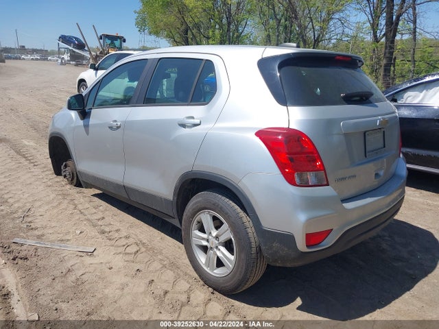 Chevrolet TRAX LS 2017 KL7CJNSB6HB156420 Image 3