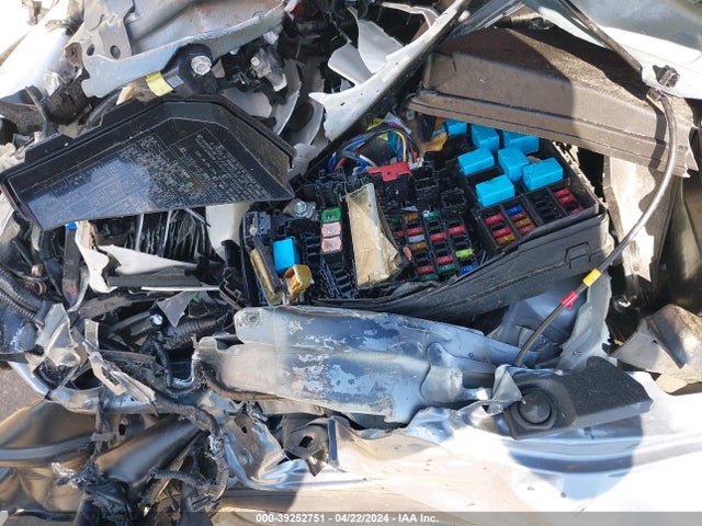Toyota Corolla Hybrid Le 2023 JTDBDMHE4P3000953 Image 18