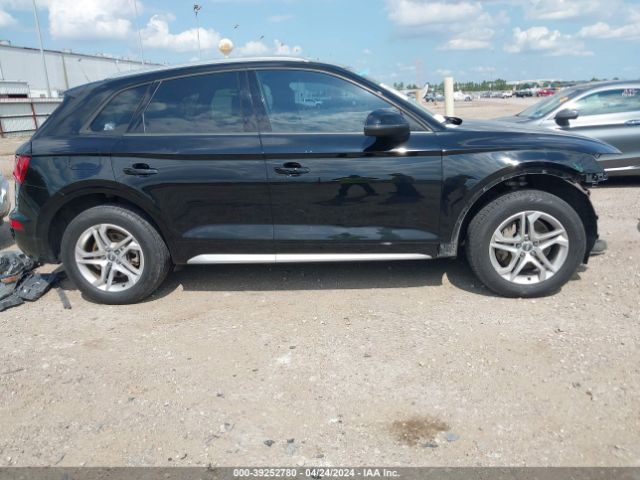 WA1ANAFY8J2073125 Audi Q5 2.0t Premium/2.0t Tech Premium