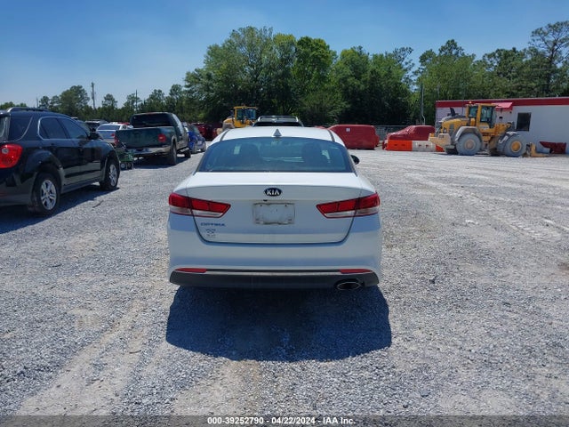 KIA Optima Lx 2017 5XXGT4L32HG125501 Image 17