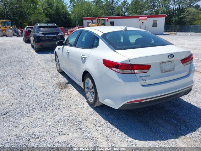 KIA Optima Lx 2017 5XXGT4L32HG125501 Image 3