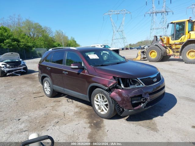 Auction sale of the 2015 Kia Sorento Lx, vin: 5XYKT3A62FG627564, lot number: 39252808