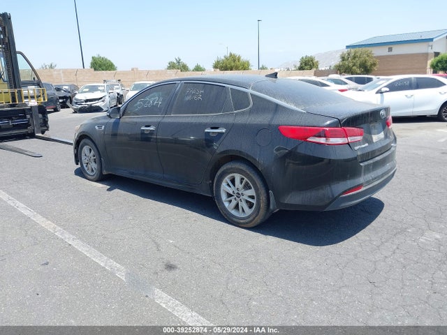 KIA Optima Lx 2018 5XXGT4L31JG203272 Image 3