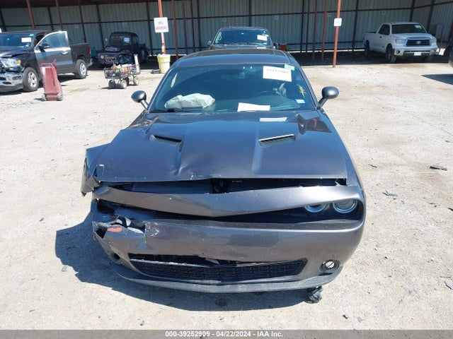 Dodge Challenger Sxt Plus 2018 2C3CDZAG5JH322233 Image 12