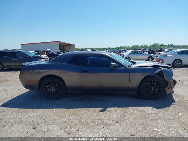 Dodge Challenger Sxt Plus 2018 2C3CDZAG5JH322233 Image 13