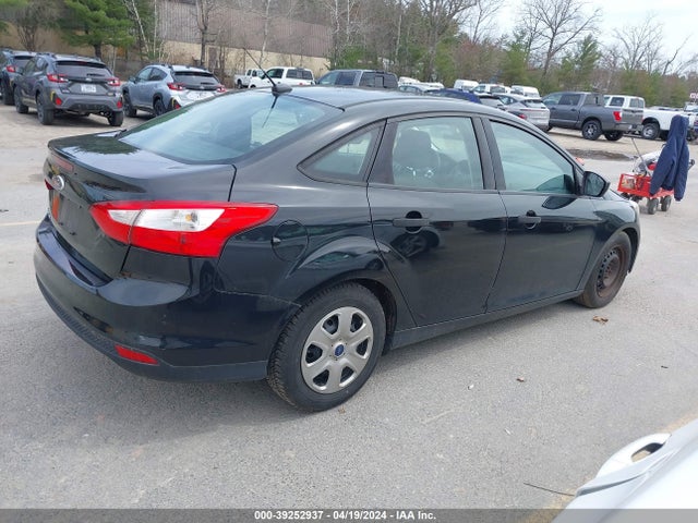 Ford FOCUS S 2014 1FADP3E22EL217151 Image 4