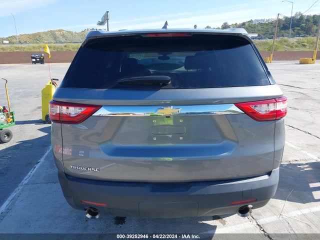 Chevrolet Traverse Ls 2019 1GNERFKW6KJ277305 Image 16