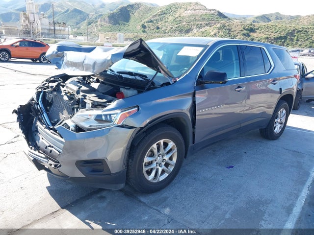 Chevrolet Traverse Ls 2019 1GNERFKW6KJ277305 Image 2