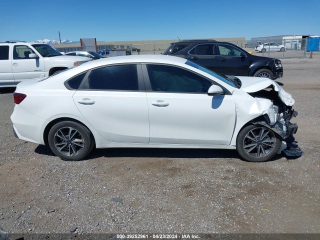 KIA Forte Lxs 2022 3KPF24AD4NE431128 Image 13