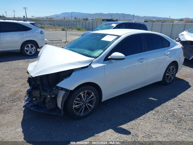 KIA Forte Lxs 2022 3KPF24AD4NE431128 Image 2