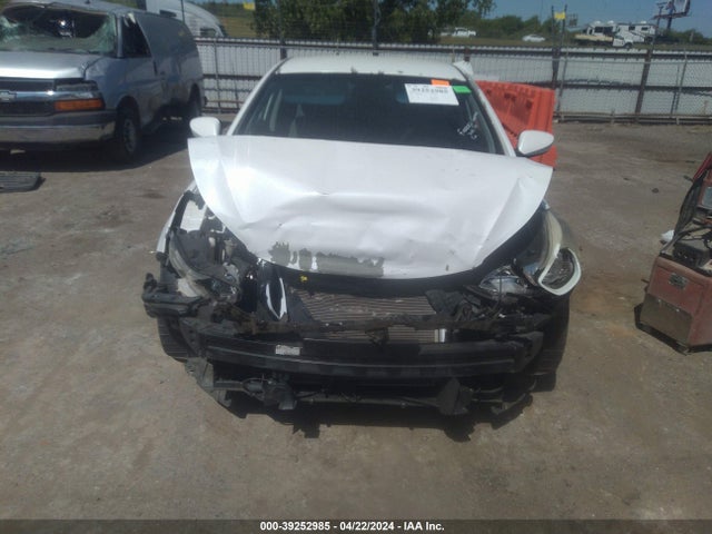 Hyundai ELANTRA SE 2016 5NPDH4AE6GH682844 Image 13