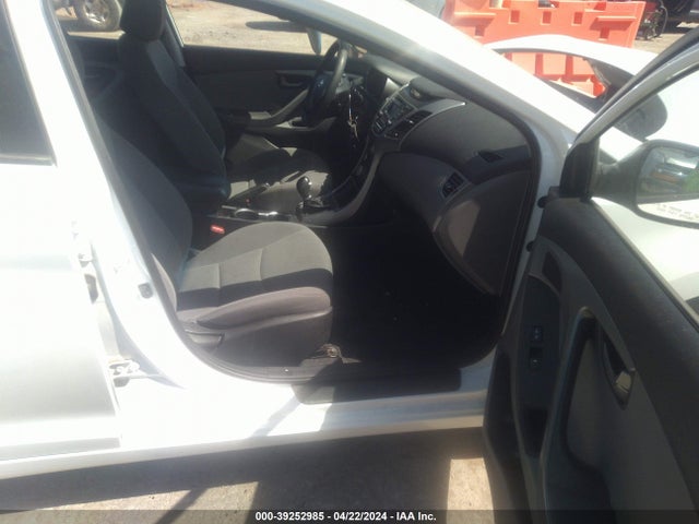 Hyundai ELANTRA SE 2016 5NPDH4AE6GH682844 Image 5