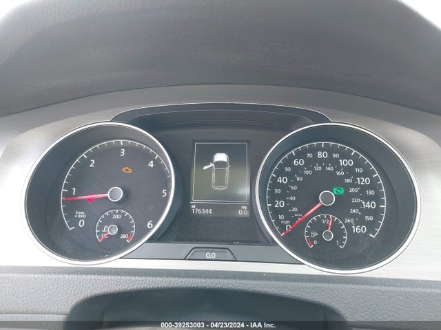 3VW2A7AU0FM018209 Volkswagen Golf Tdi Se 4-door