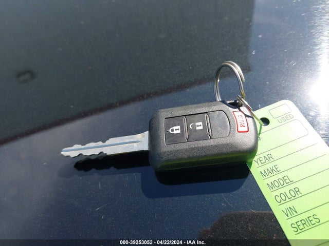 ML32AUHJ8MH003619 Mitsubishi Mirage Carbonite Edition/es/le