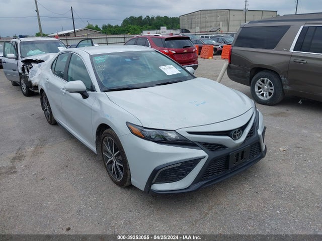 Toyota CAMRY SE 2024 4T1T11AK2RU206082 головне зображення