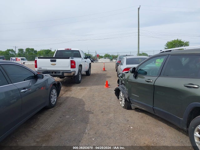 1C4PJLCB7LD568690 Jeep Cherokee Latitude Fwd
