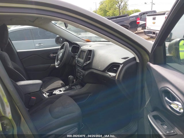 1C4PJLCB7LD568690 Jeep Cherokee Latitude Fwd