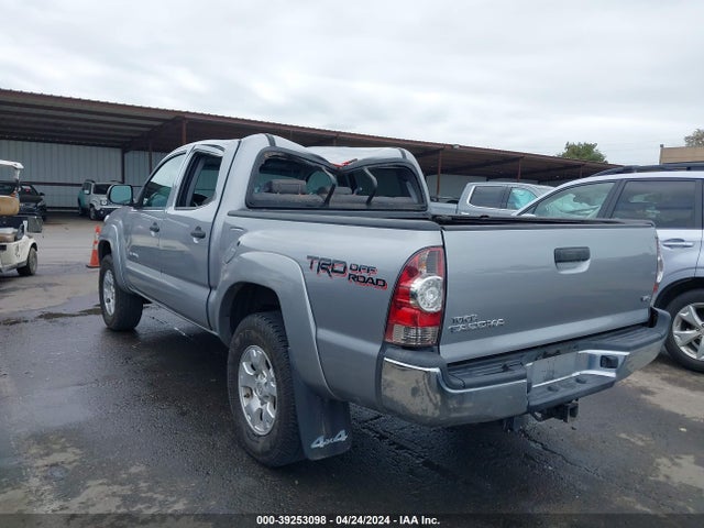 Toyota Tacoma Base V6 2015 5TFLU4EN6FX145833 Image 3