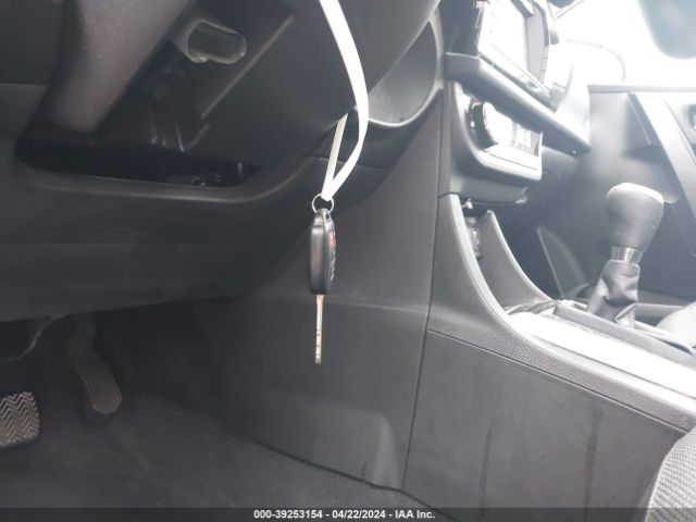 5YFBURHE8FP303172 Toyota Corolla S Plus