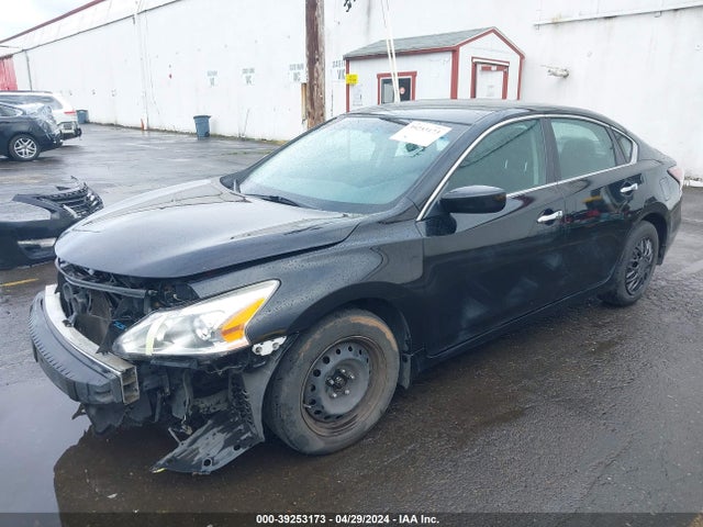 Nissan Altima 2.5 S 2015 1N4AL3AP8FC579390 Image 2