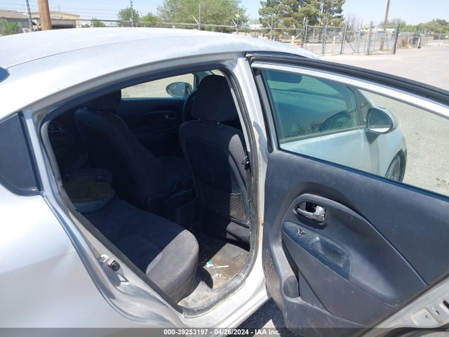 KNADM4A37E6348806 KIA RIO LX