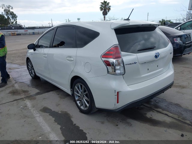 Toyota Prius V Five 2016 JTDZN3EU7GJ047567 Image 3