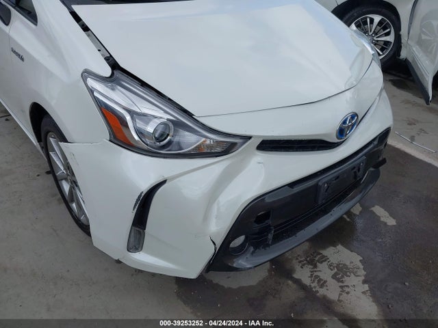 Toyota Prius V Five 2016 JTDZN3EU7GJ047567 Image 6