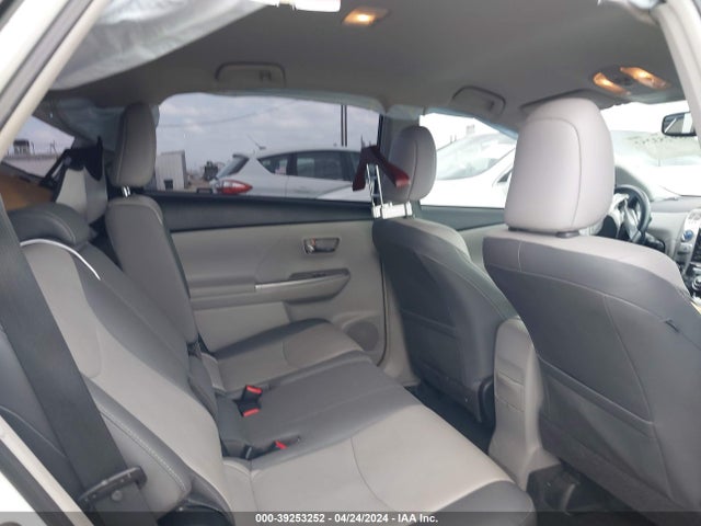 Toyota Prius V Five 2016 JTDZN3EU7GJ047567 Image 8