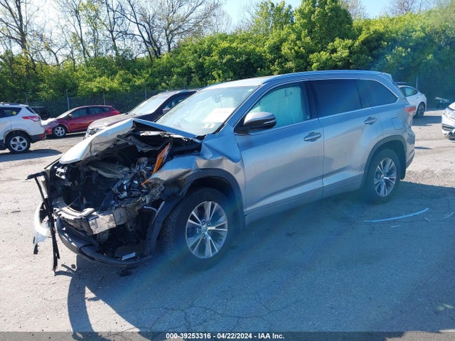 Toyota Highlander Xle V6 2014 5TDJKRFH5ES023052 Image 2