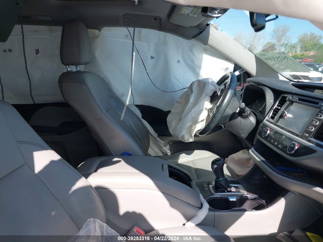 Toyota Highlander Xle V6 2014 5TDJKRFH5ES023052 Image 5