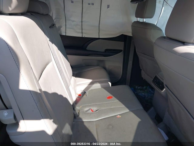 Toyota Highlander Xle V6 2014 5TDJKRFH5ES023052 Image 8