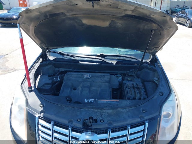 3GYFNBE38GS582596 Cadillac Srx Luxury Collection