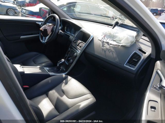 YV4902RC7F2611699 Volvo Xc60 T6 Premier Plus