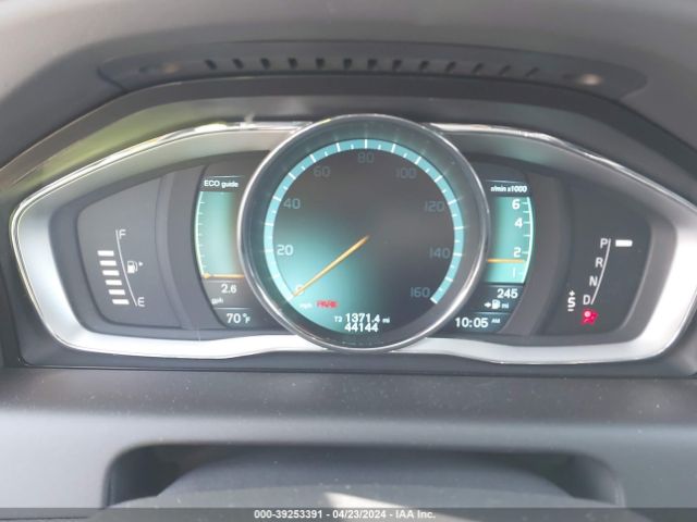 YV4902RC7F2611699 Volvo Xc60 T6 Premier Plus