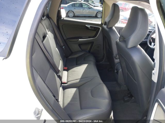 YV4902RC7F2611699 Volvo Xc60 T6 Premier Plus